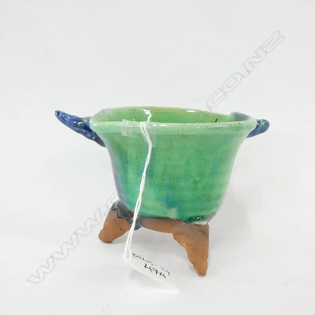 ANN VERDCOURT SCULPTED EARTHENWARE MUG H. 100MM Image 1++