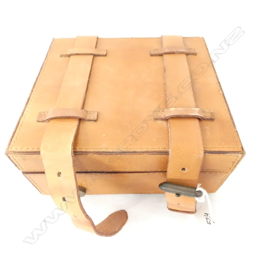 FOSSIL BRANDED LEATHER WATCH COLLECTORS CASE, 6 SLOTS Image 1++