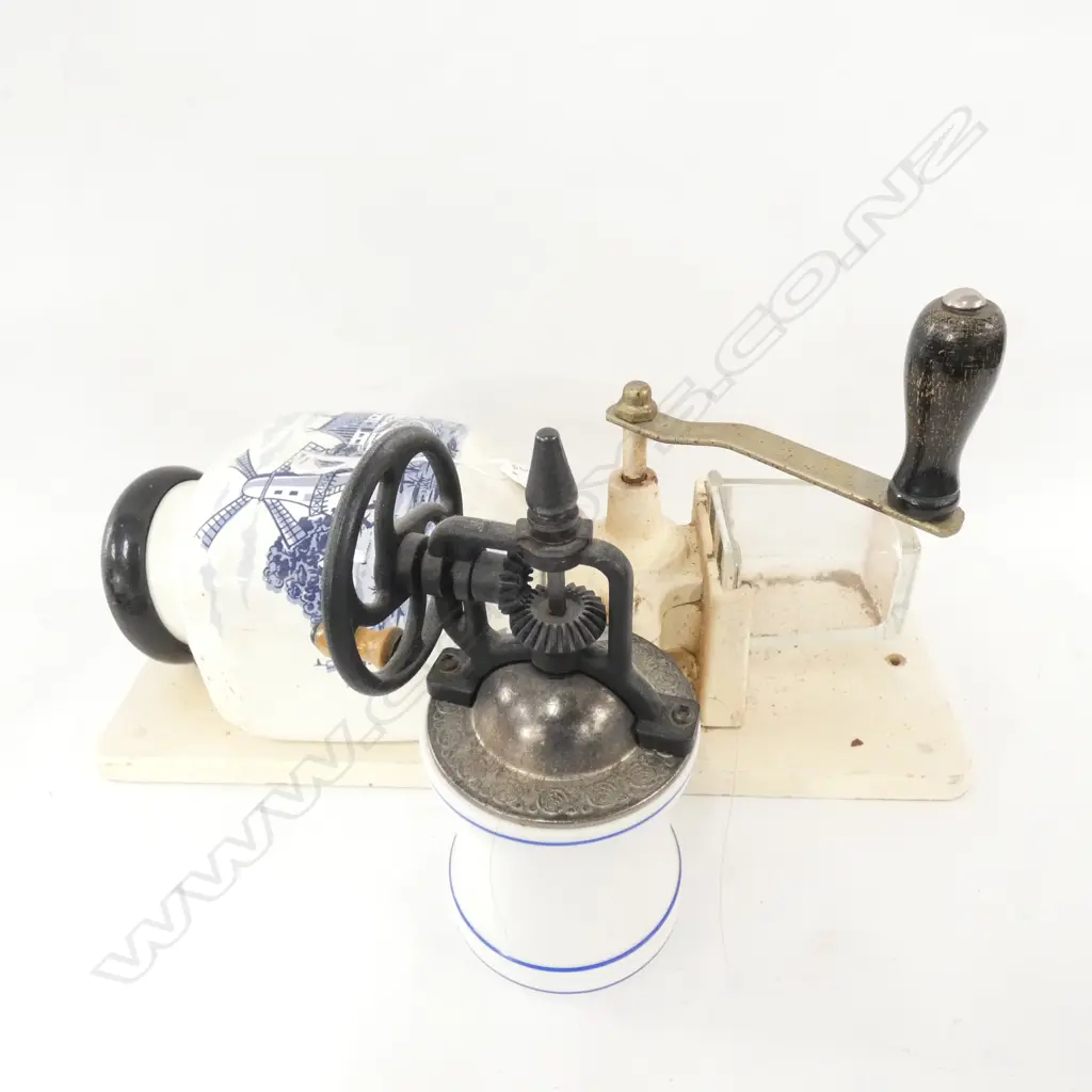 DELFT COFFEE GRINDER AND MILL H 340 MM Image 1++
