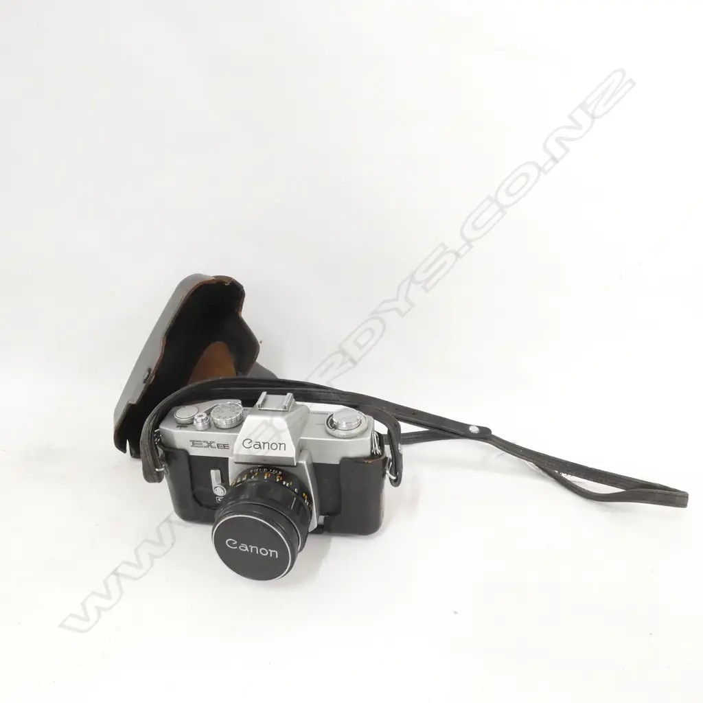 CANON EXEE 35MM CAMERA Image 1++