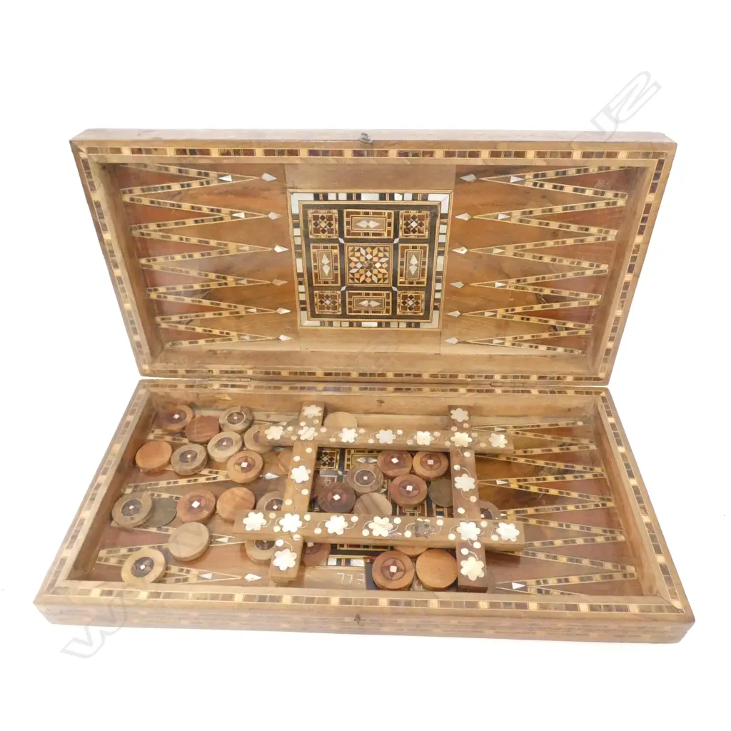 SYRIAN INLAID BACKGAMMON CASE WITH FRAME L 490 MM Image 1++