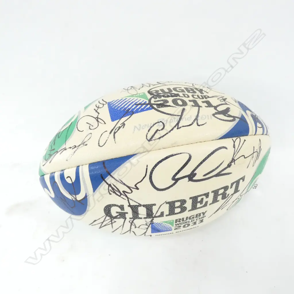 SIGNED RUGBY 2011 WORLD CUP BALL L. 300MM Image 1++