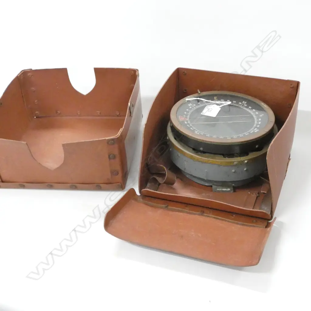 WWII TYPE P4A BOXED BRASS COMPASS DIAL Dia.166MM Image 1++