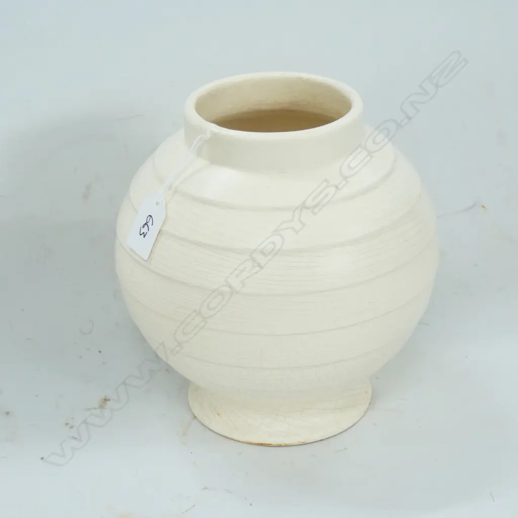 CROWN LYNN HAND POTTED VASE MODERATE CRAZING. H.194MM Image 1++