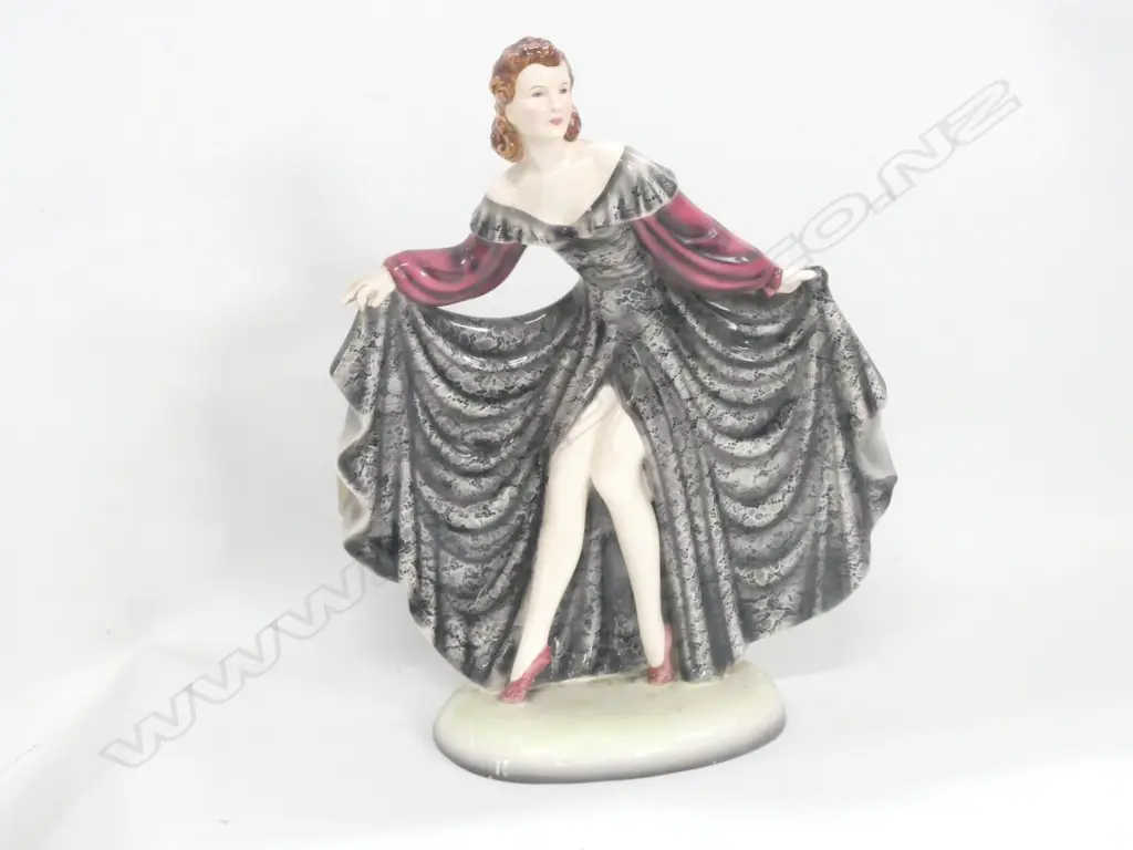 GOLDSCHEIDER HAND PAINTED FIGURE H 330 MM Image 1++