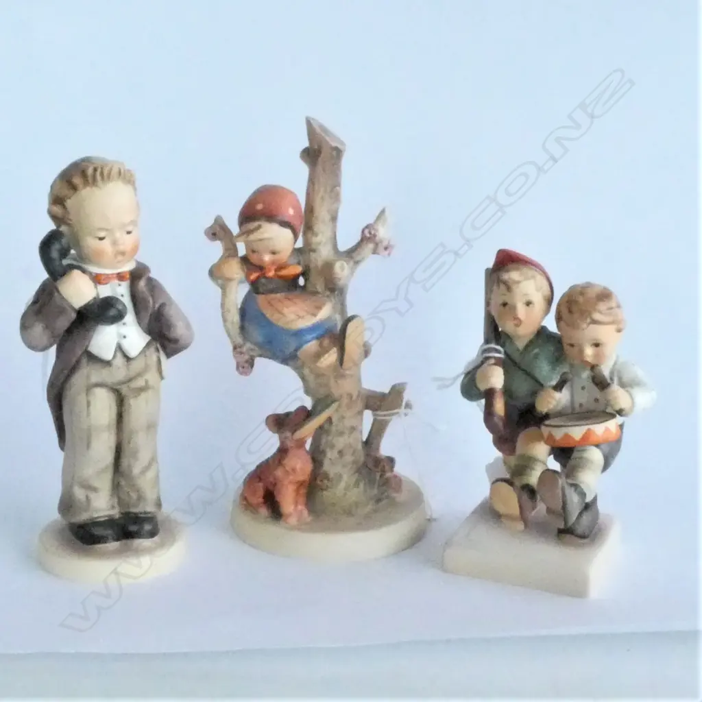 THREE HUMMEL FIGURES; HELLO, VOLUNTEERS, GIRL IN APPLE TREE. TALLEST 170MM Image 1++
