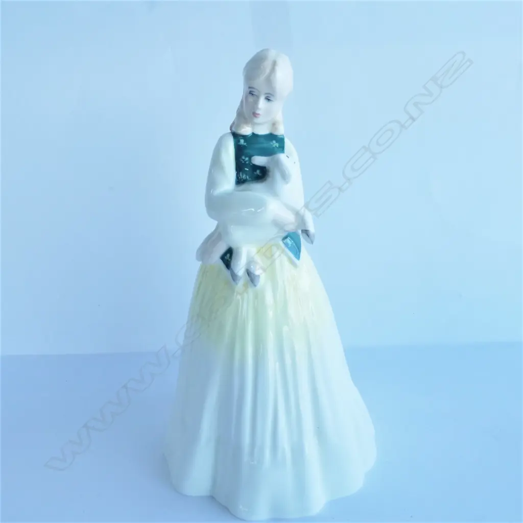 ROYAL DOULTON FIGURINE 'SPRINGTIME' HN3033 H. 220MM Image 1++