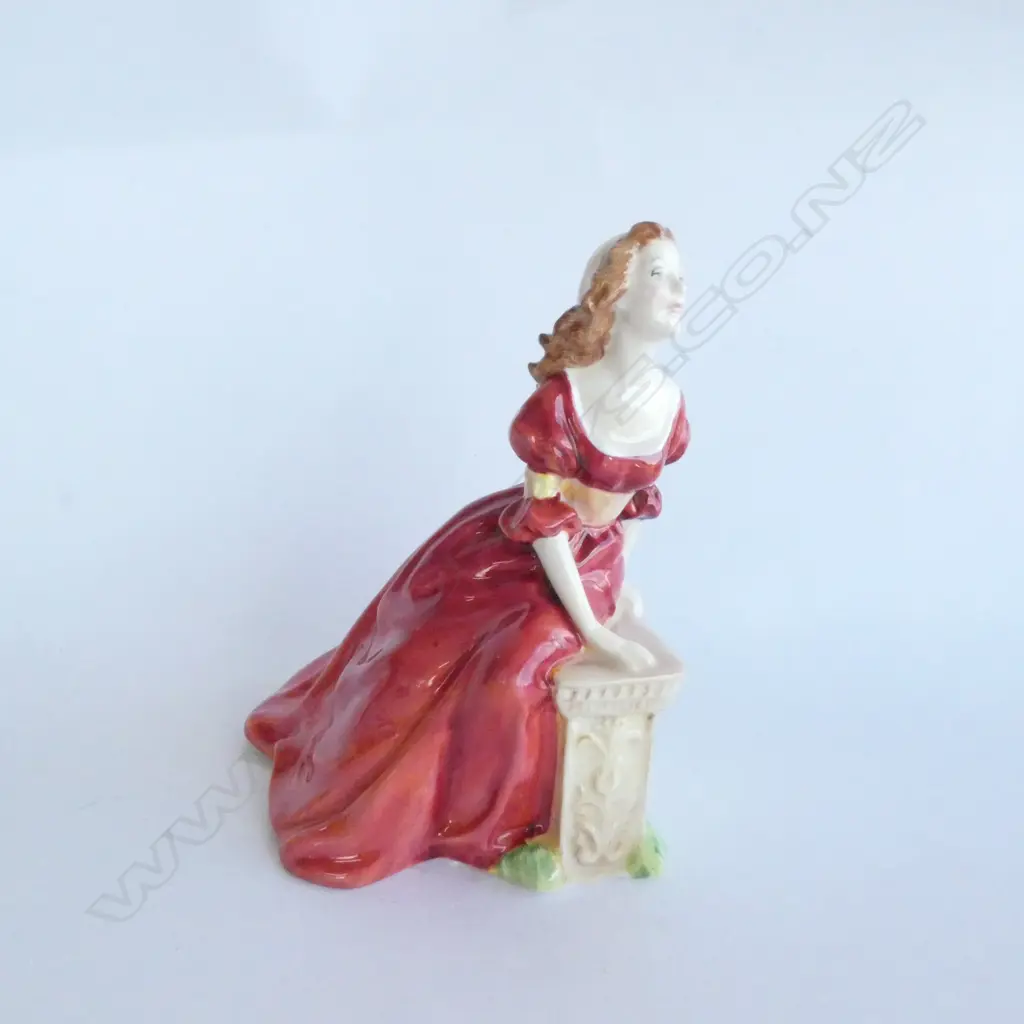 ROYAL DOULTON FIGURINE 'JUDITH' HN2313 H. 175MM Image 1++