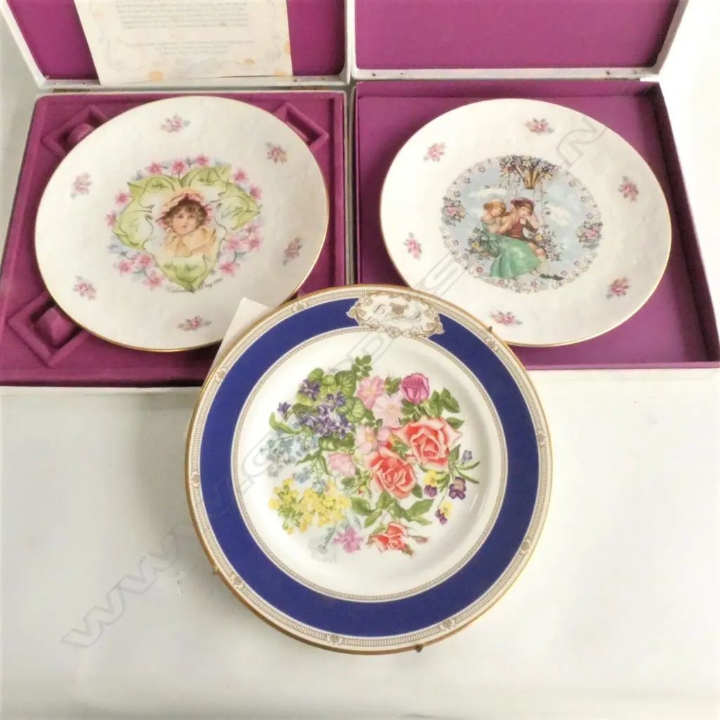 THREE ROYAL DOULTON PLATES; 2 VALENTINES DAY & 1 ROYAL WEDDING Image 1++