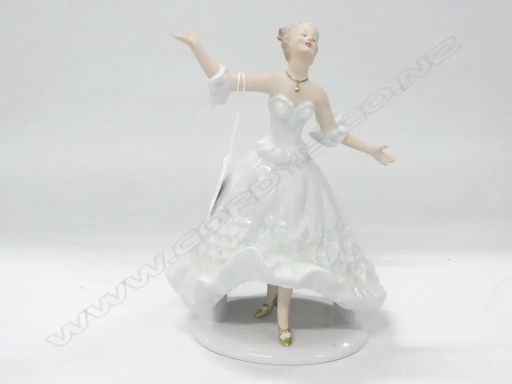 WALLENDORF DANCING LADY FIGURINE H. 220MM Image 1++