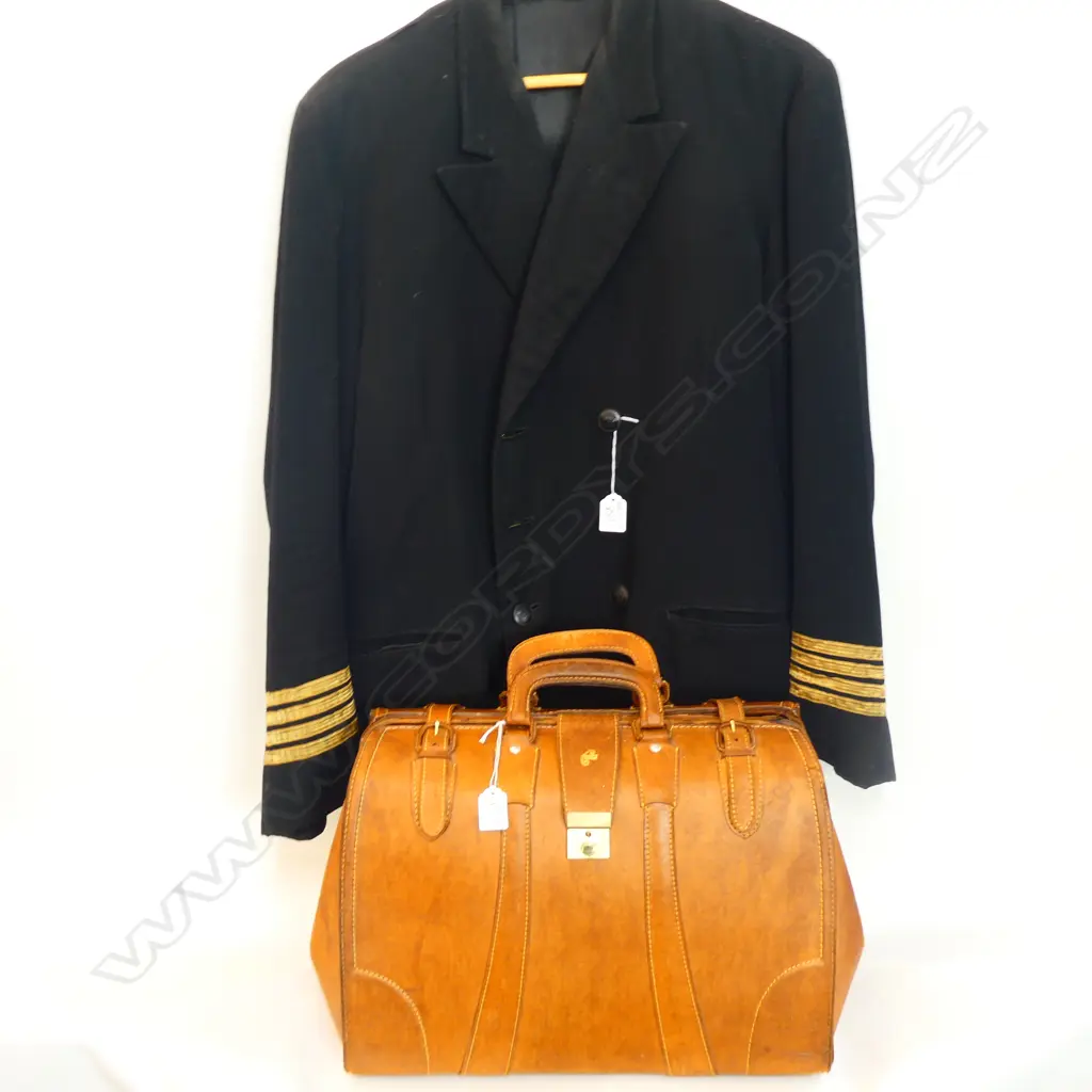 AIR NZ LEATHER TRAVEL BAG W. 500MM + NATIONAL AIRWAYS JACKET Image 1++