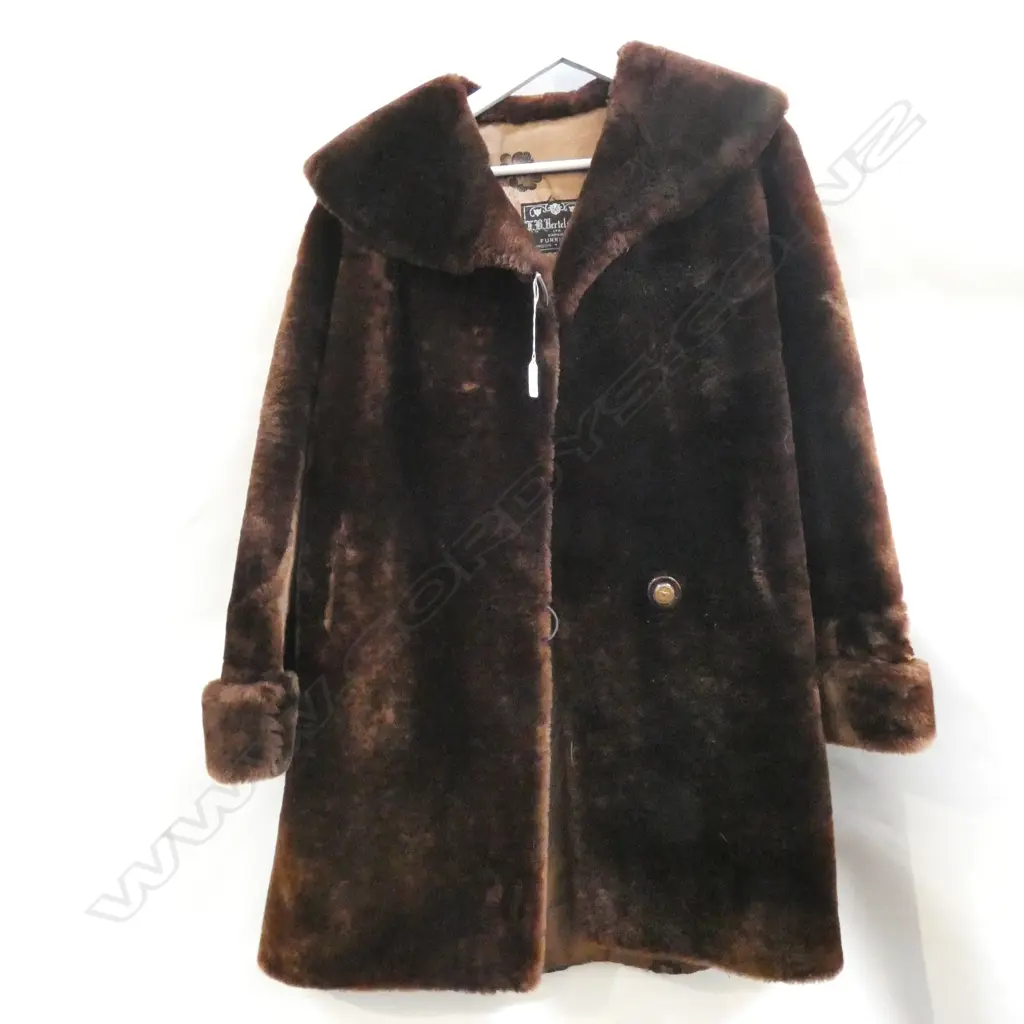 SPANISH TAILORED SHEEP SKIN COAT - FULLY LINED Image 1++