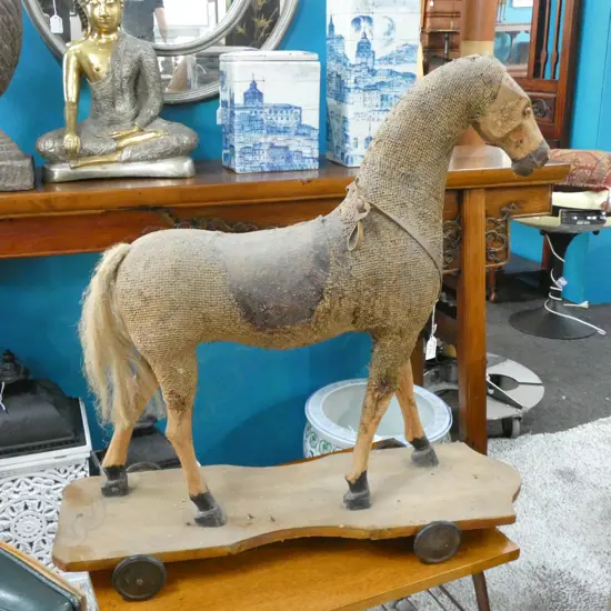 HORSE ON WHEELS 