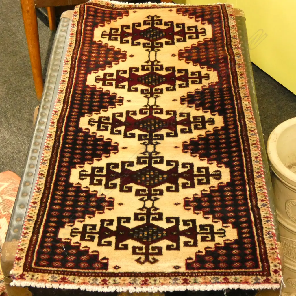 #48G PERSIAN TORKAMAN HAND KNOTTED ALL WOOL RUG 1000 X 480MM Image 1++