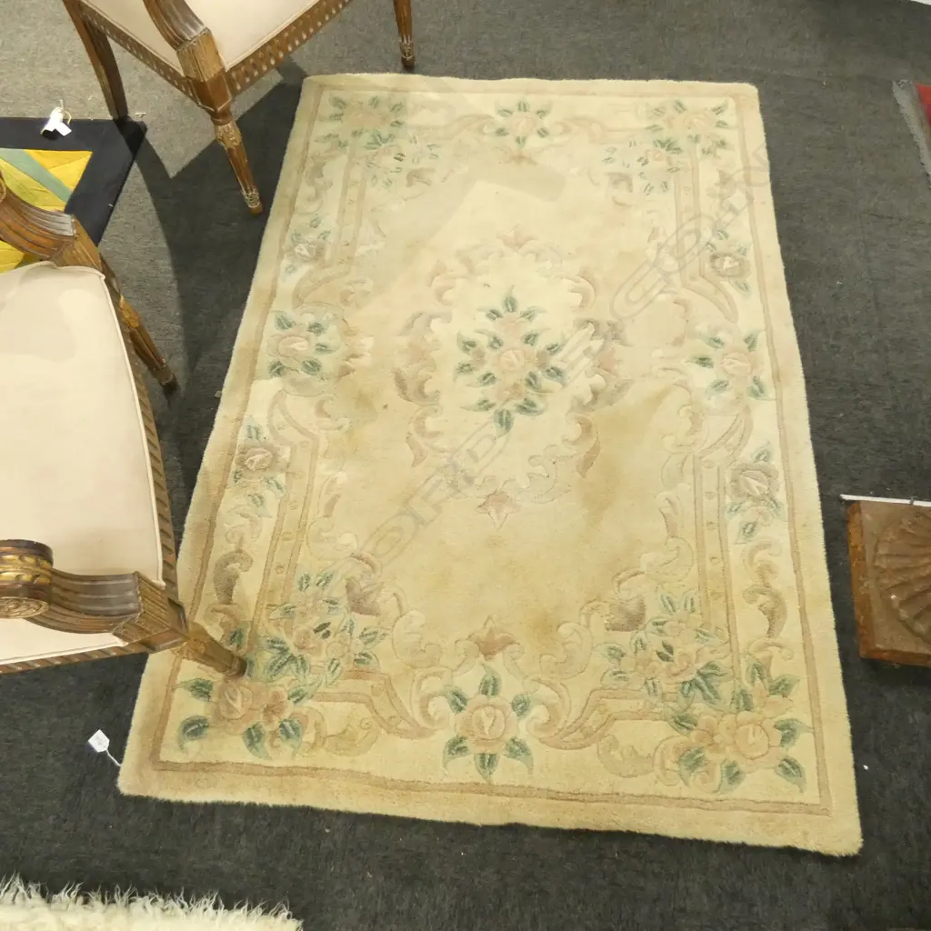 CHINESE RUG PLUS FLOKATI RUG  Image 1++