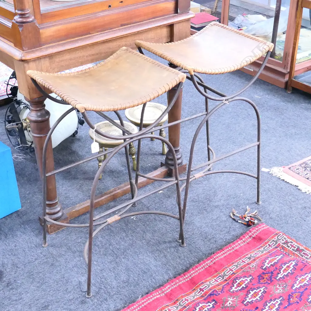 A PAIR OF LEATHER TOPPED STOOLS  Image 1++