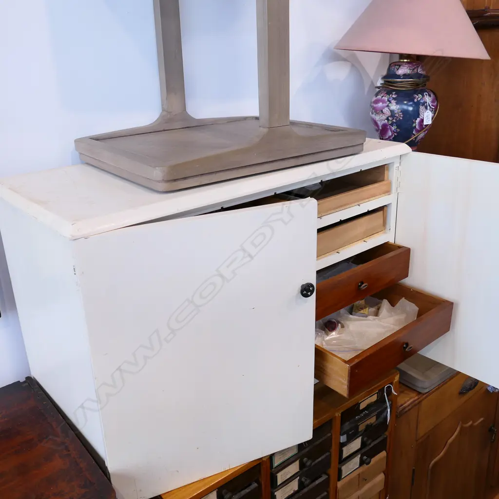 SHELL COLLECTION WHITE DRAWERS Image 1++