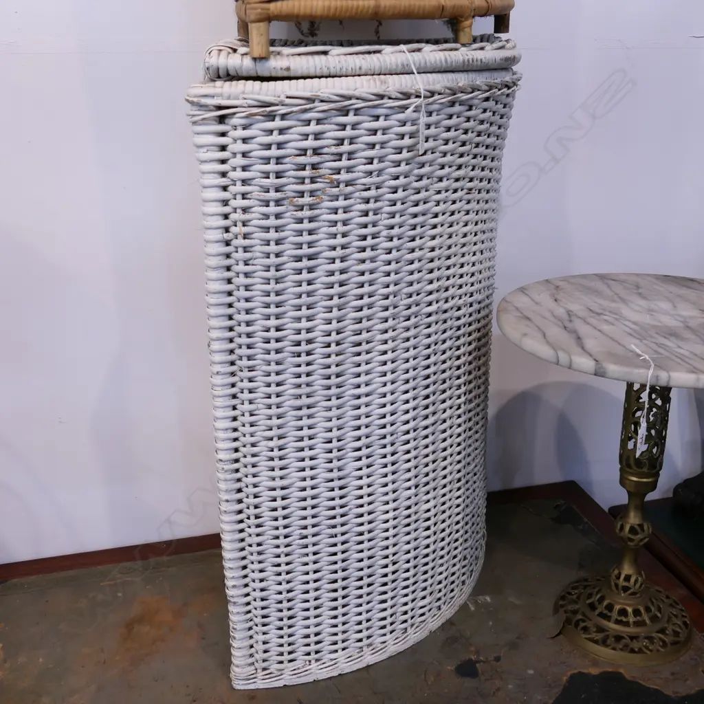 CANE LAUNDRY BASKET  Image 1++