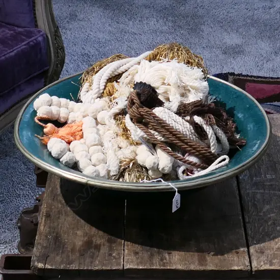 BOWL OF TASSELS 