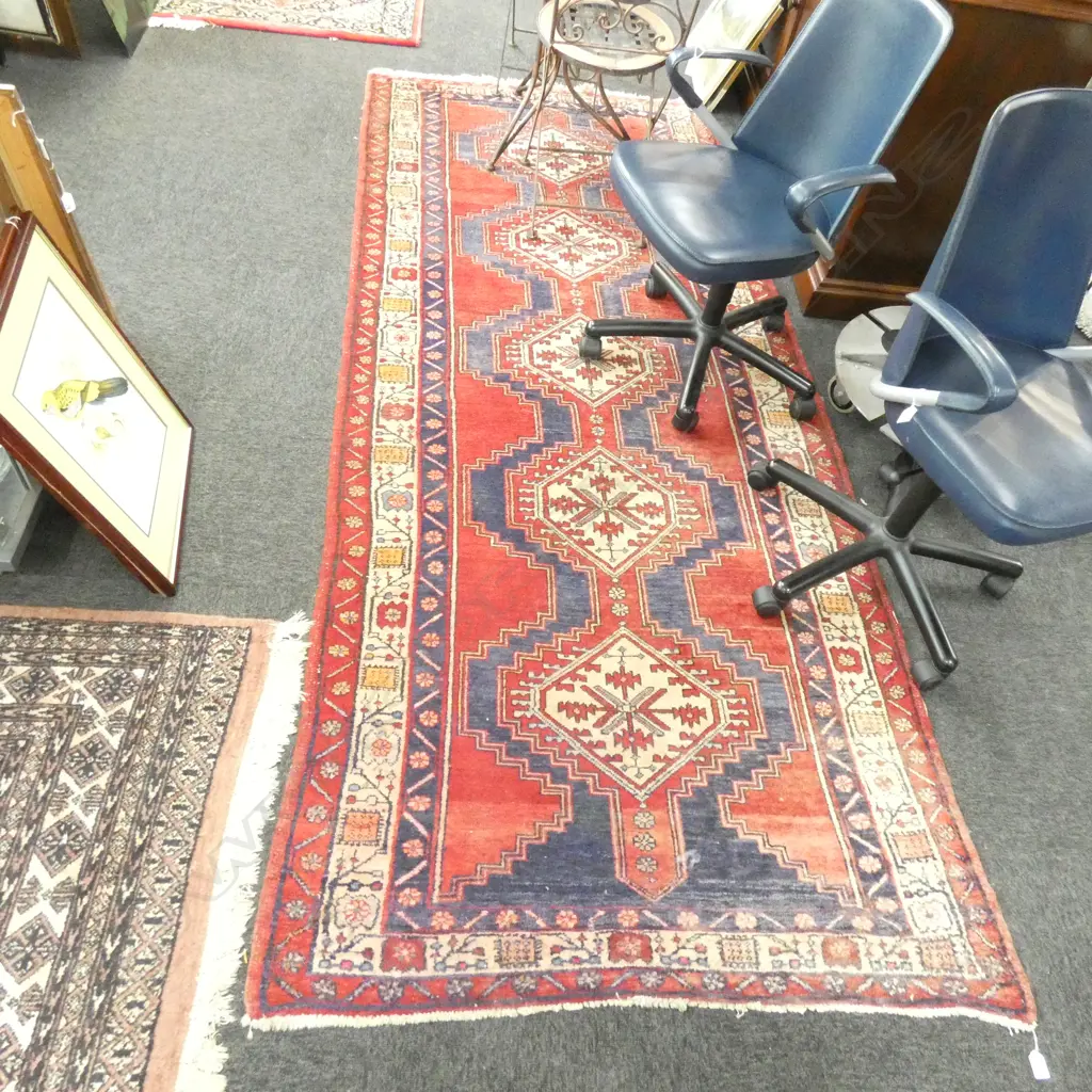 HAND KNOTTED PERSIAN RUG L2950 W 1200 Image 1++