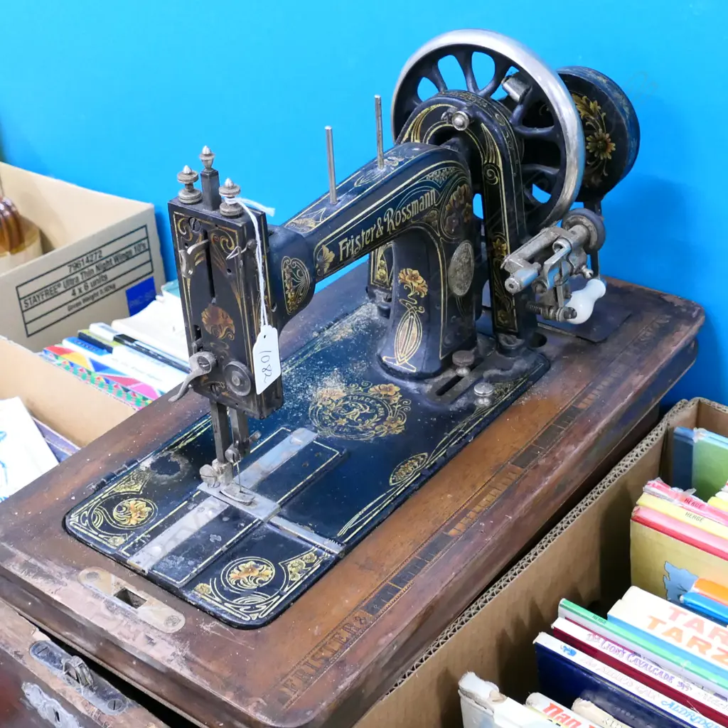 VINTAGE FRISTER & ROSSMANN SEWING MACHINE CASED L. 485MM NO KEY Image 1++