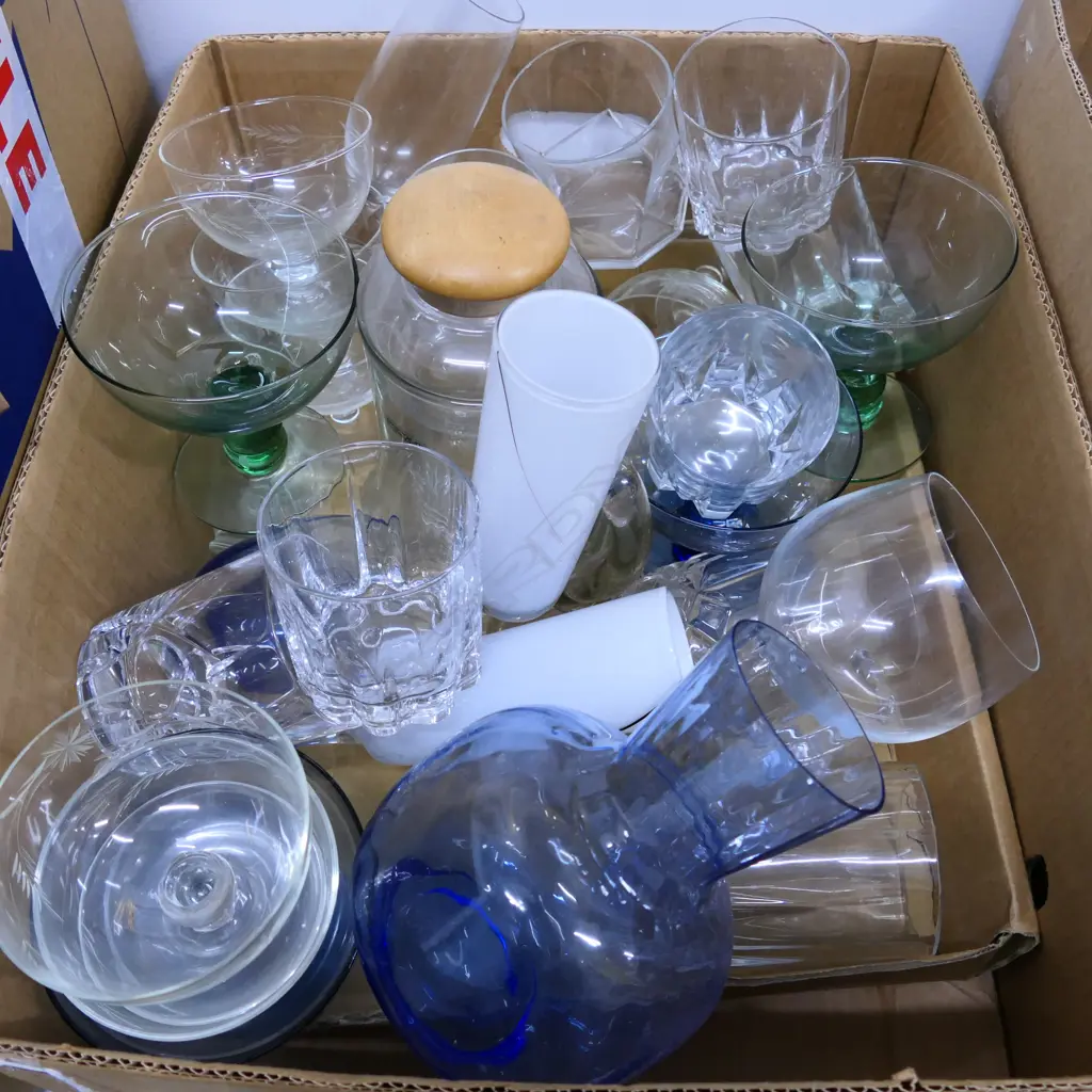 ASST CRYSTAL + GLASSWARE Image 1++