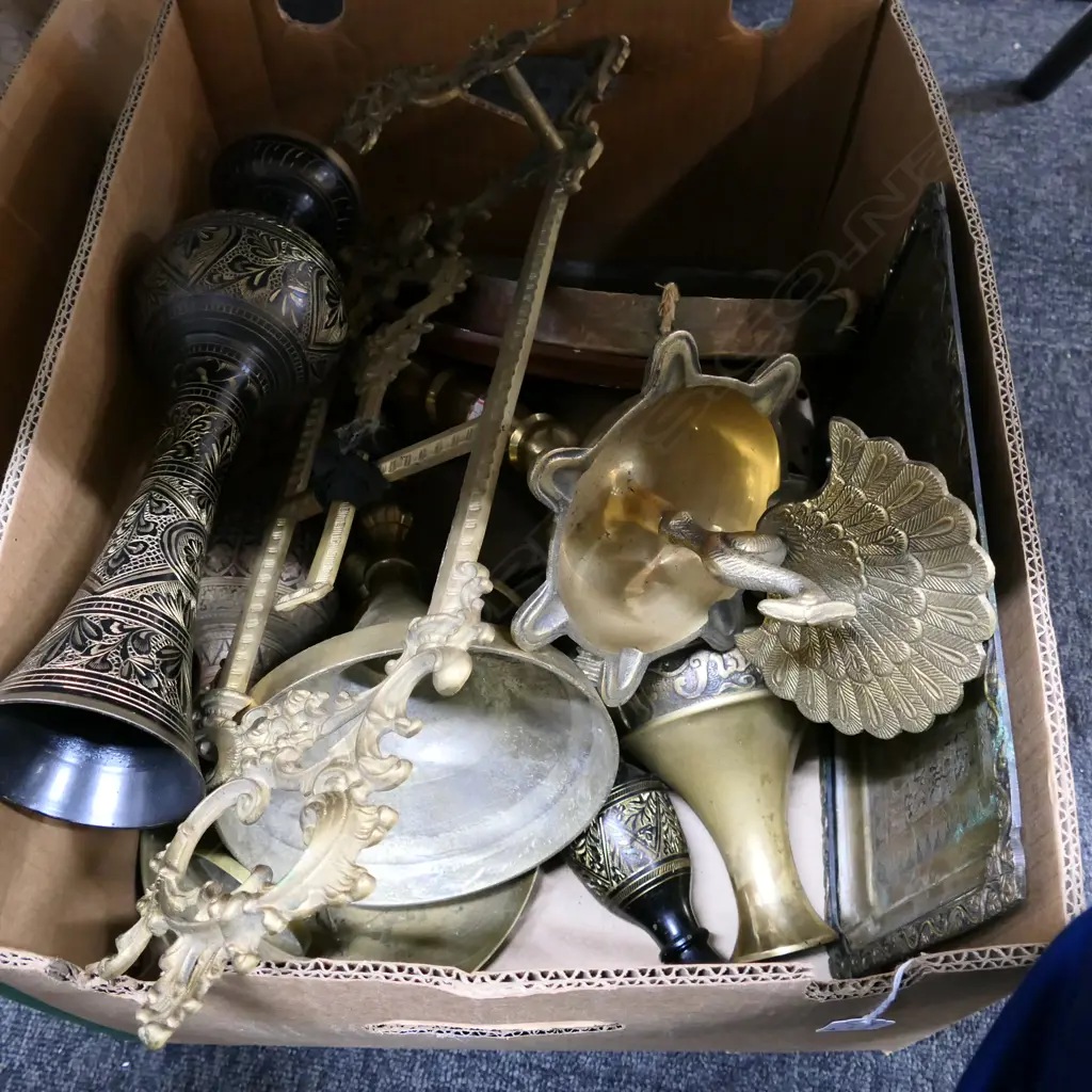 LOT ASST BRASS WARE Image 1++