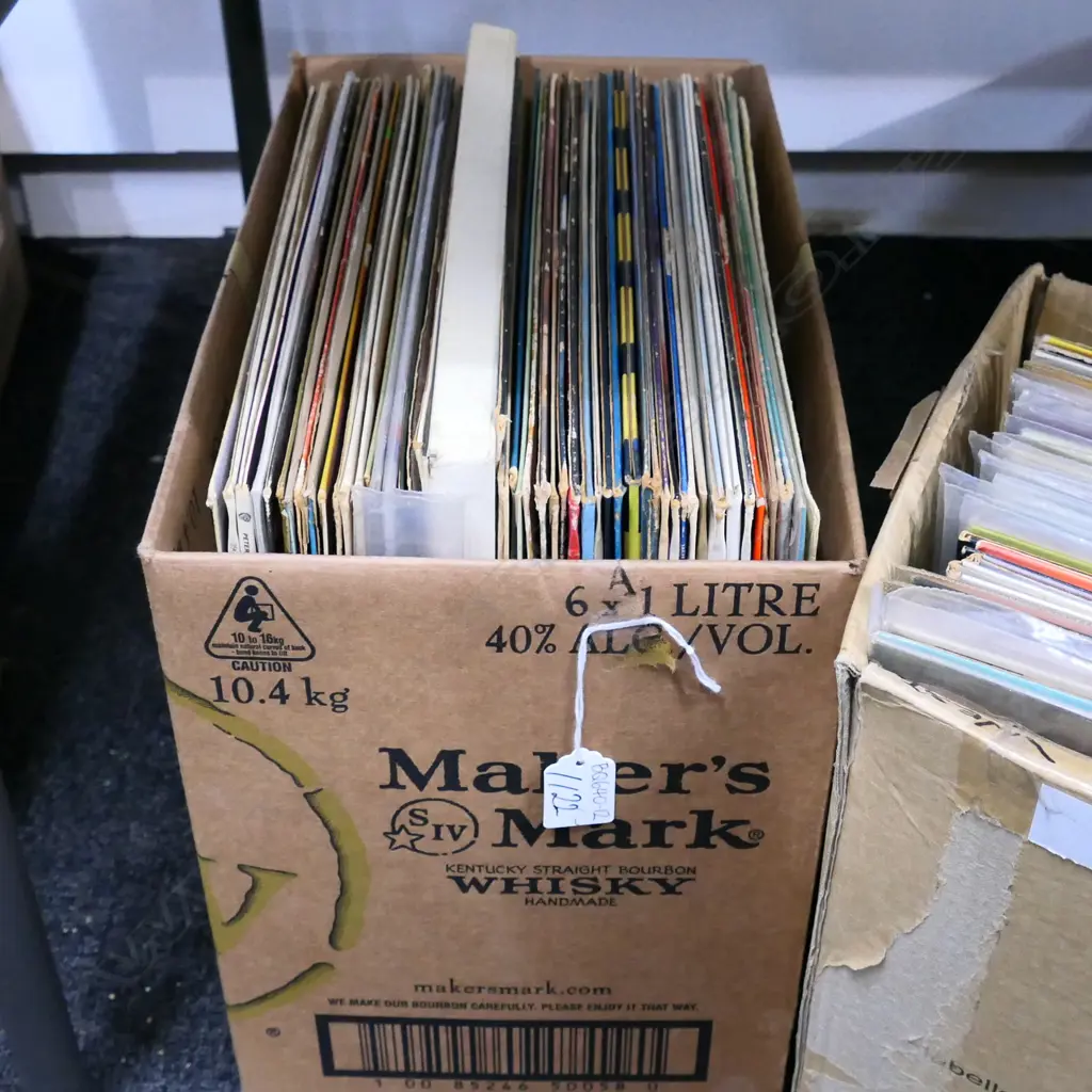 ASSORTED BOX VINYL RECORDS Image 1++