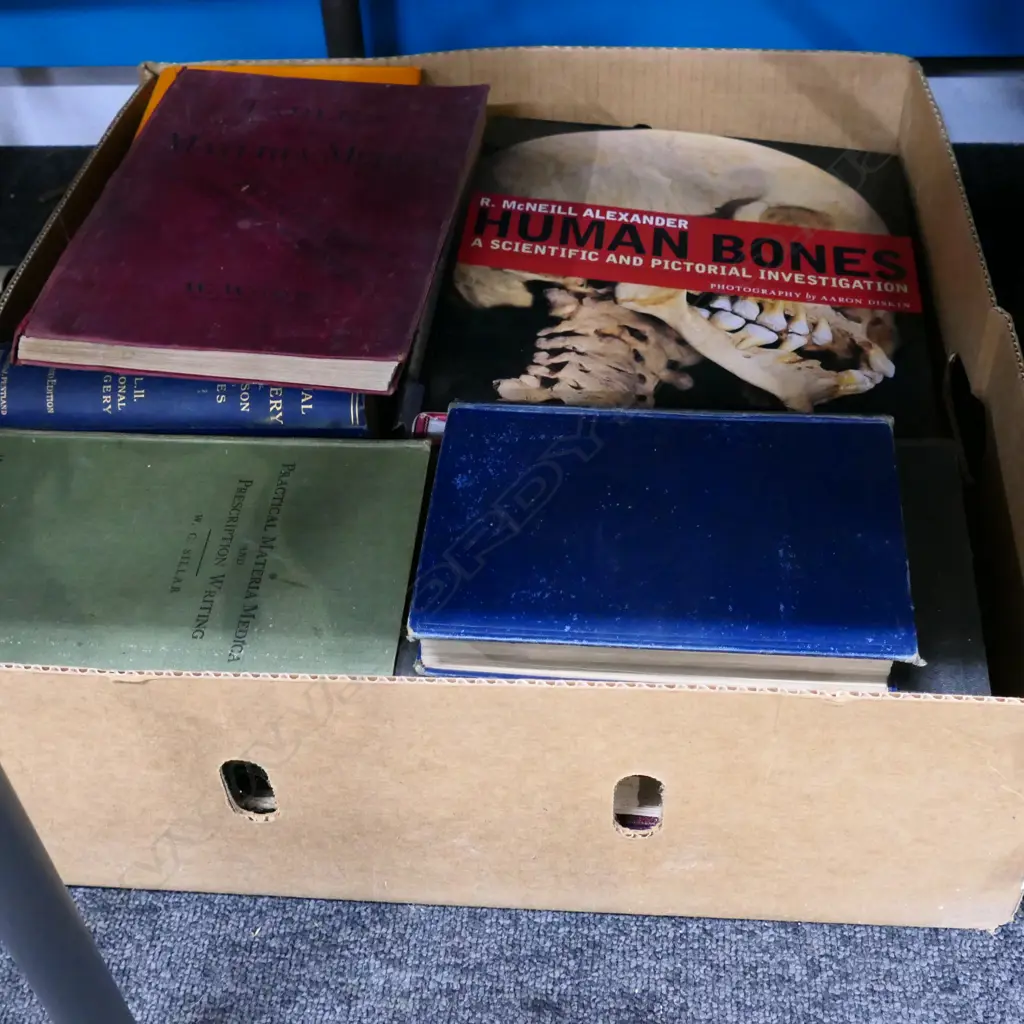 BOX LOT MEDICAL TEXTS  Image 1++