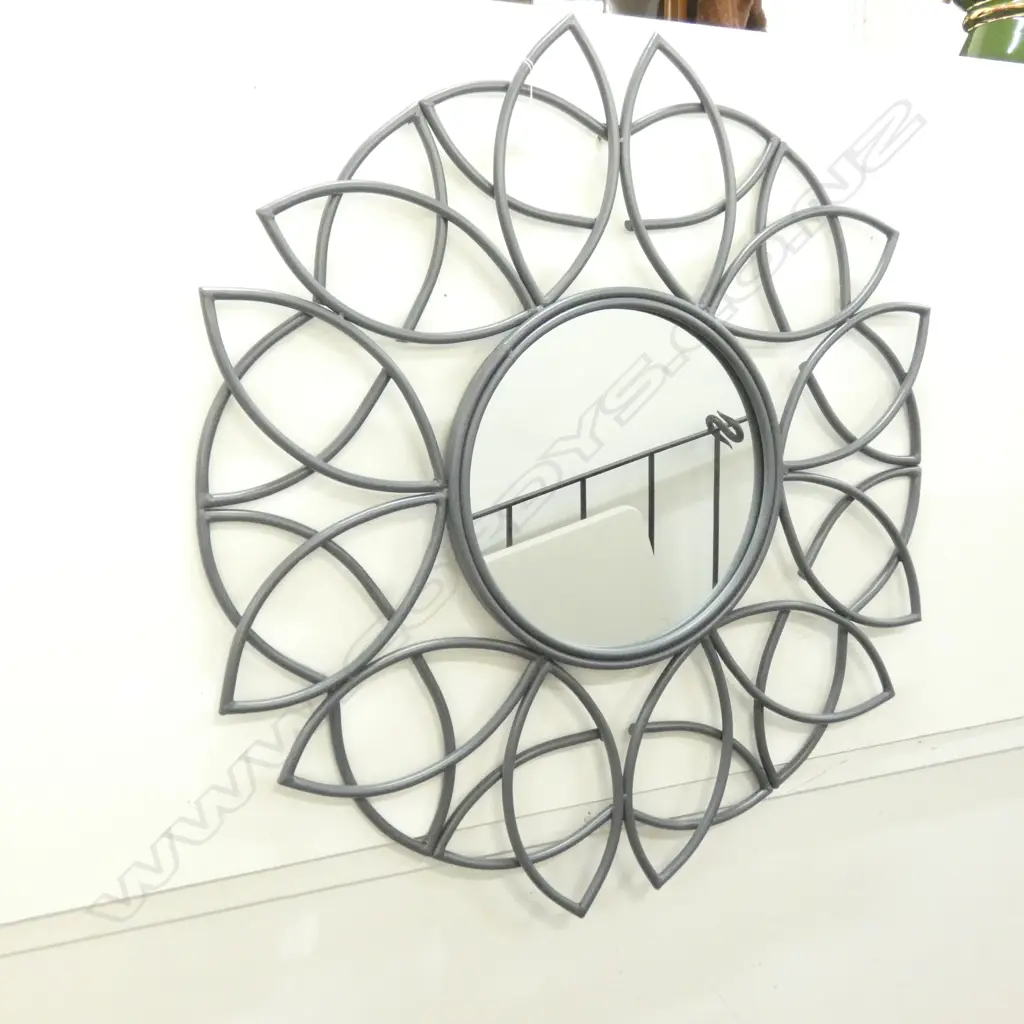 METAL FEATURE MIRROR H940mm Image 1++