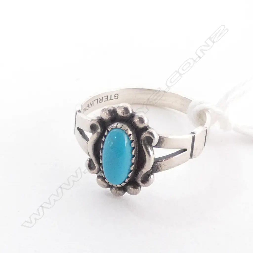 SILVER AND TURQUOISE RING Image 1++