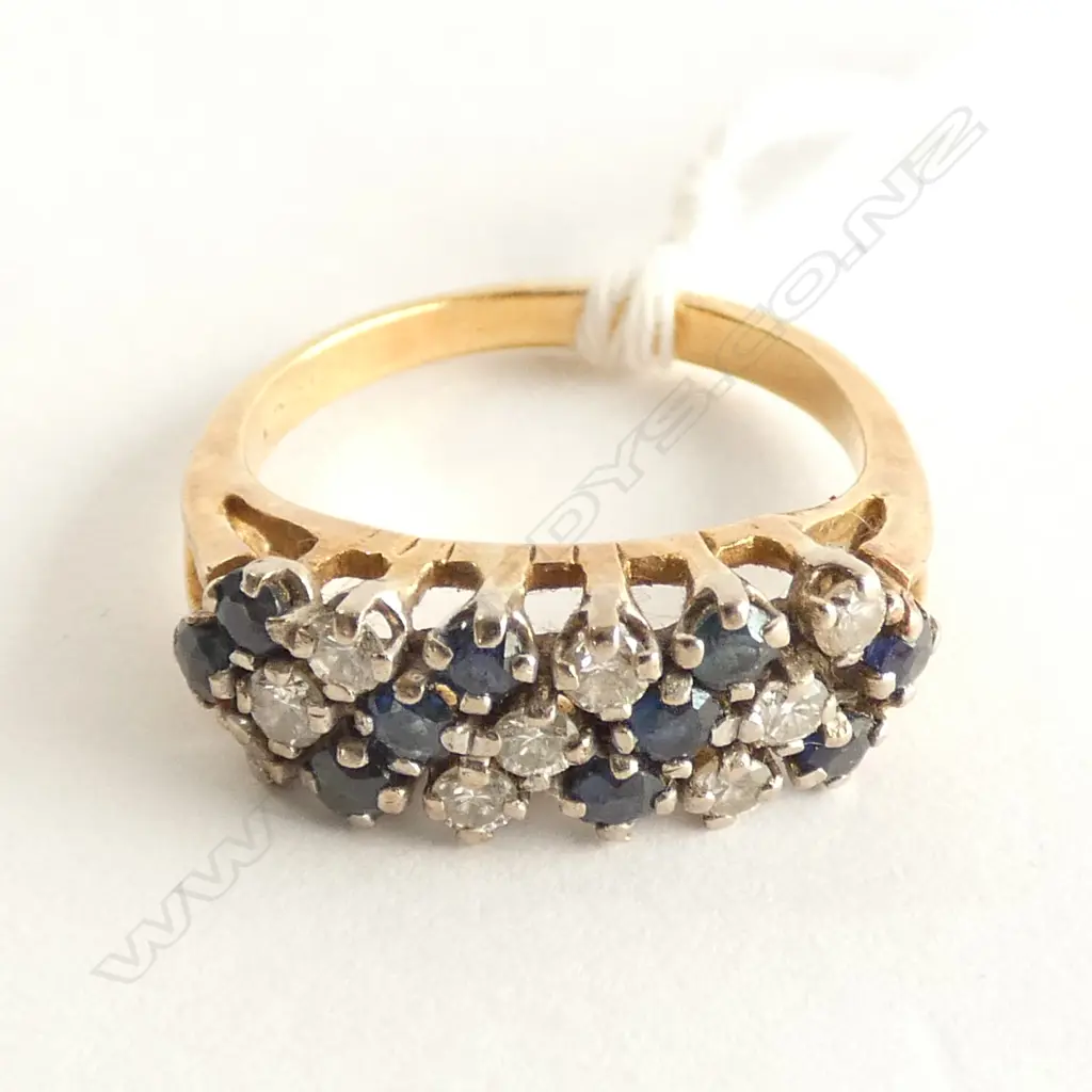 18 CT DIAMOND & SAPPHIRE RING  Image 1++