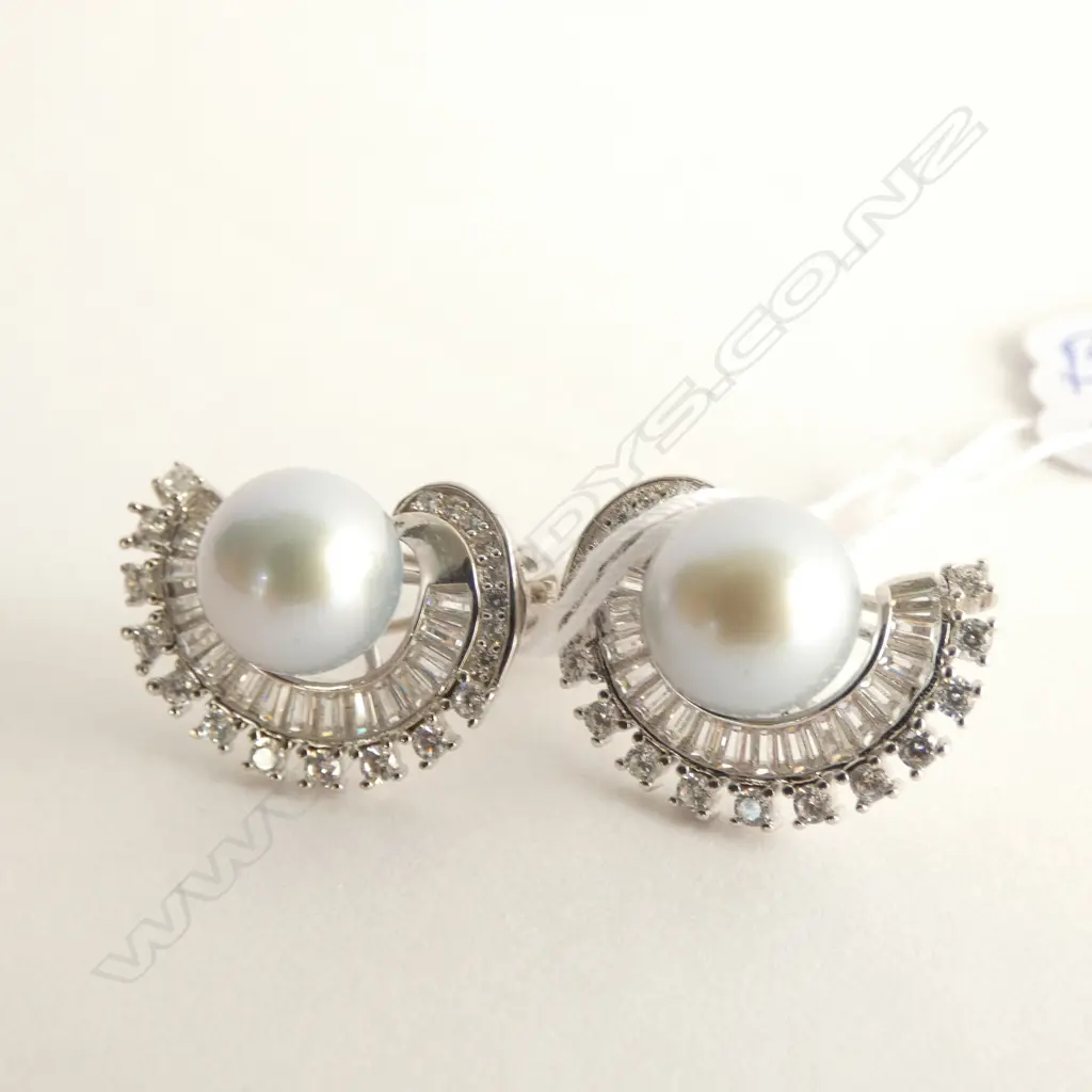 PR SILVER GILT & CULTURED PEARL EARRINGS Image 1++