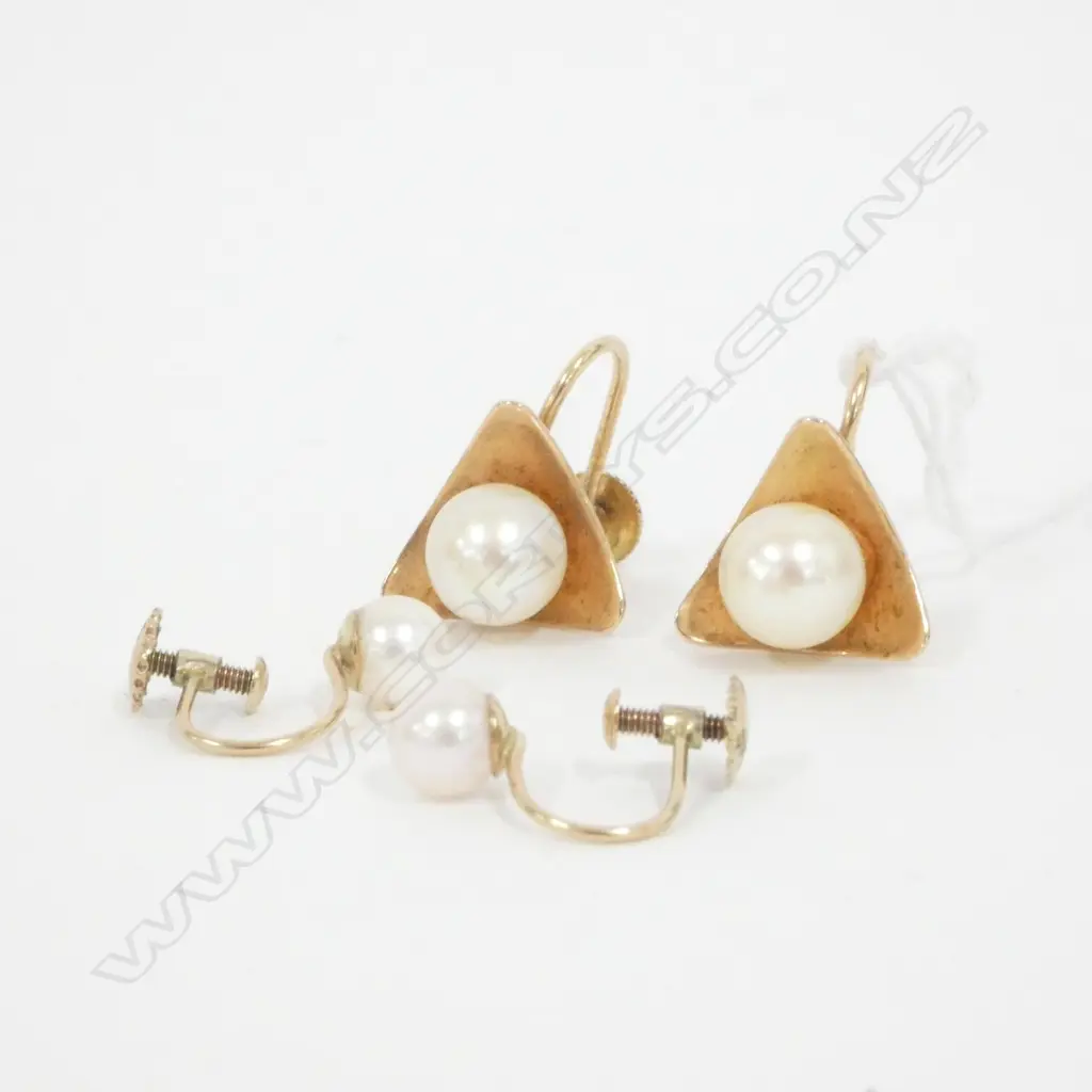 2 PRS 9CT GOLD & FAUX PEARL EARRINGS Image 1++