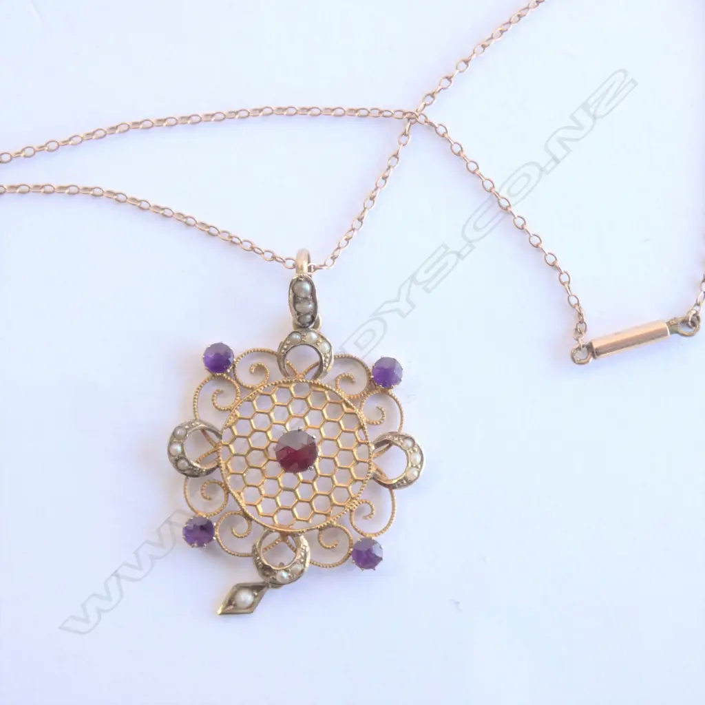 EDW 9ct SEED PEARL COLOURED STONE PENDANT Image 1++
