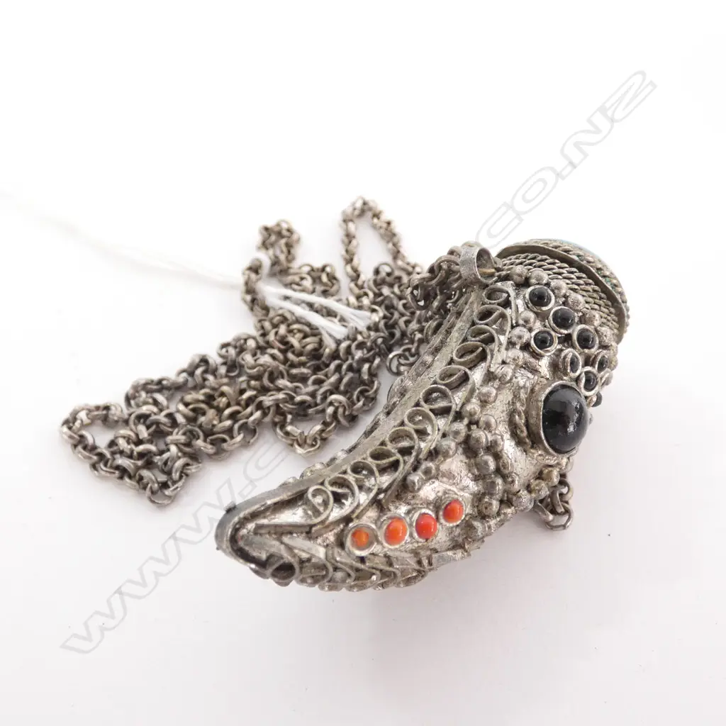 ORNATE HORN SHAPED SNUFF BOTTLE NECKLACE - BLUE STONE LID.  Image 1++