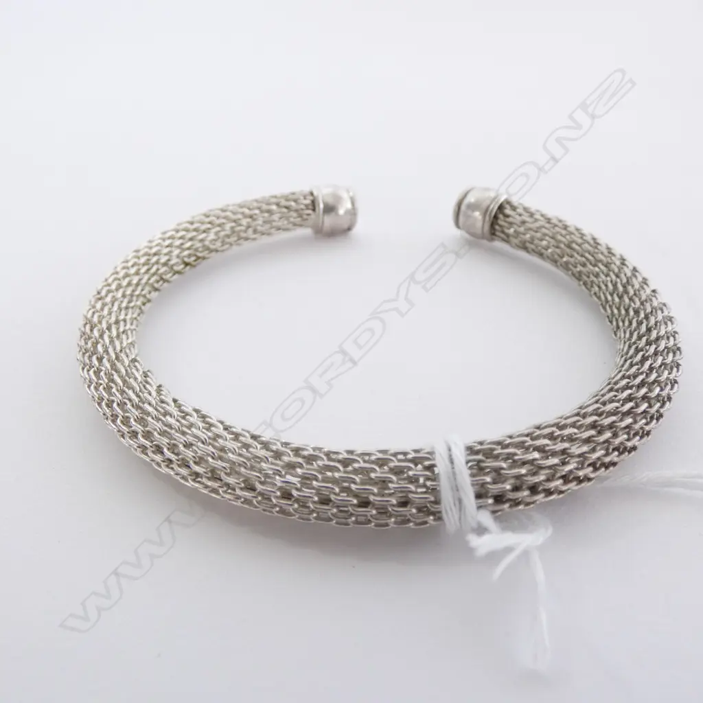 T & CO MESH STYLE SILVER BANGLE  Image 1++