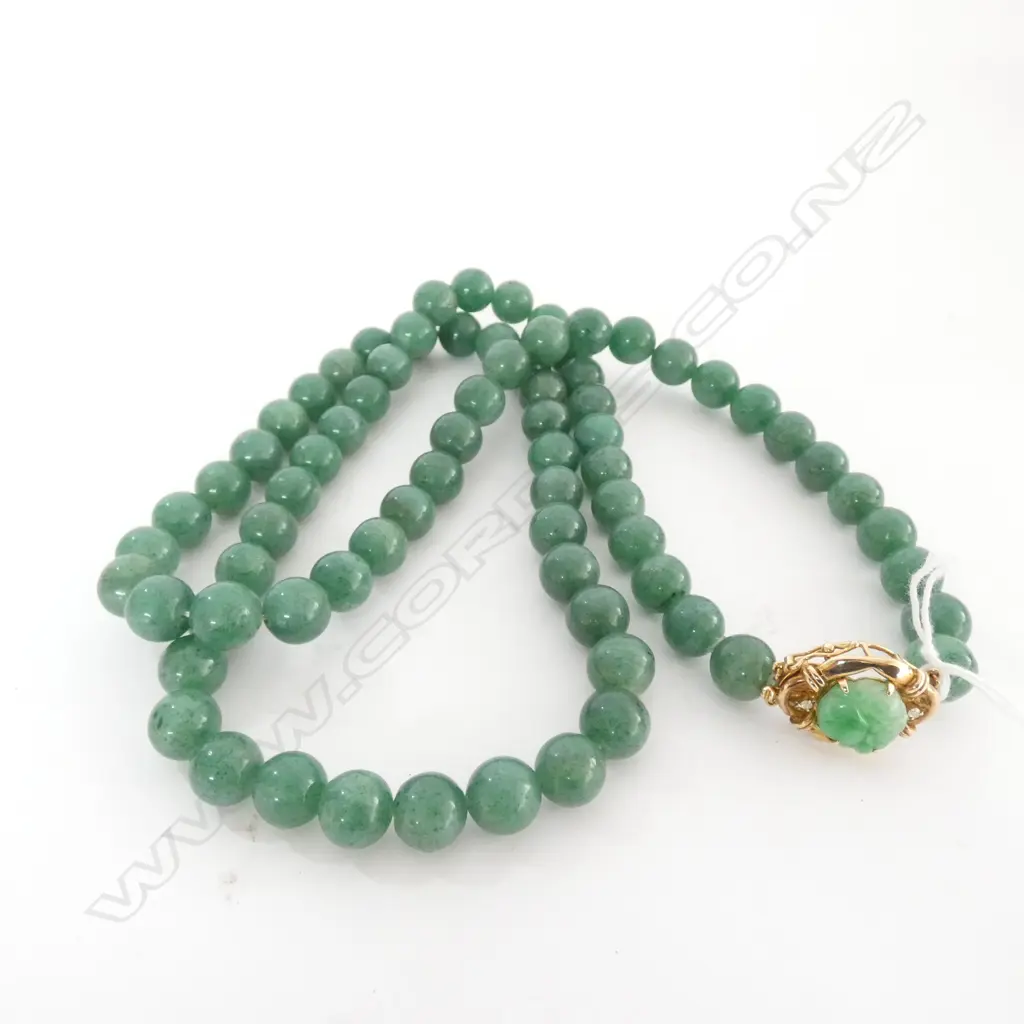 JADE NECKLACE 14 CT GOLD & DIAMOND CLASP Image 1++