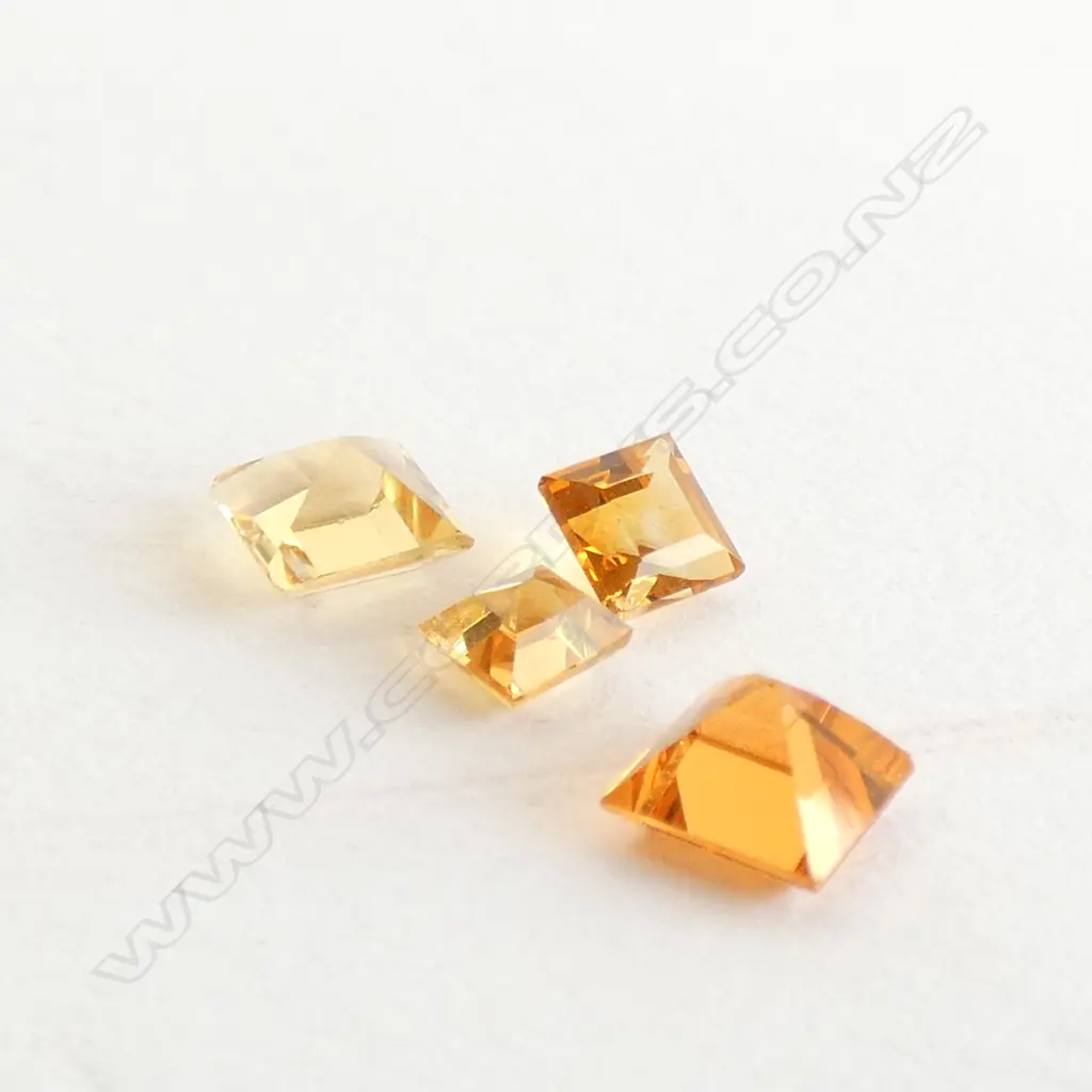 2 CT SQUARE CITRINE  Image 1++