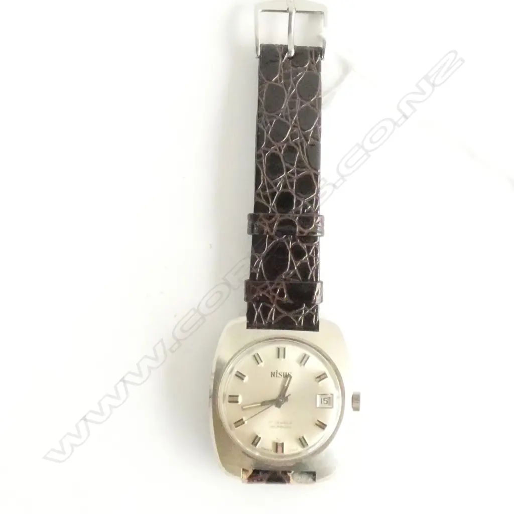 Gents watch, Nisus, 1970's working. Mechanical wind up Image 1++