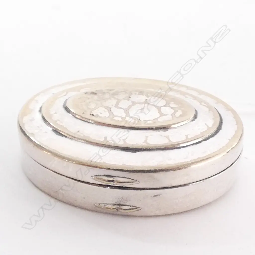 SILVER PLATE PILL BOX Image 1++