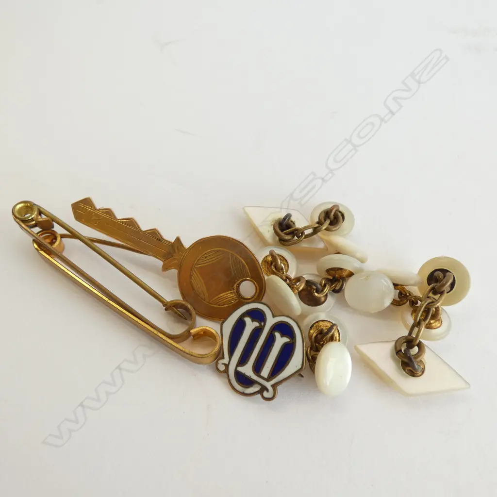 MOP SHIRT STUDS & GOLD TIE PINS Image 1++