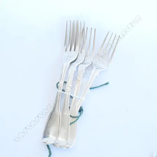 4 SILVER FIDDLE-THREAD DESSERT FORKS 303GMS