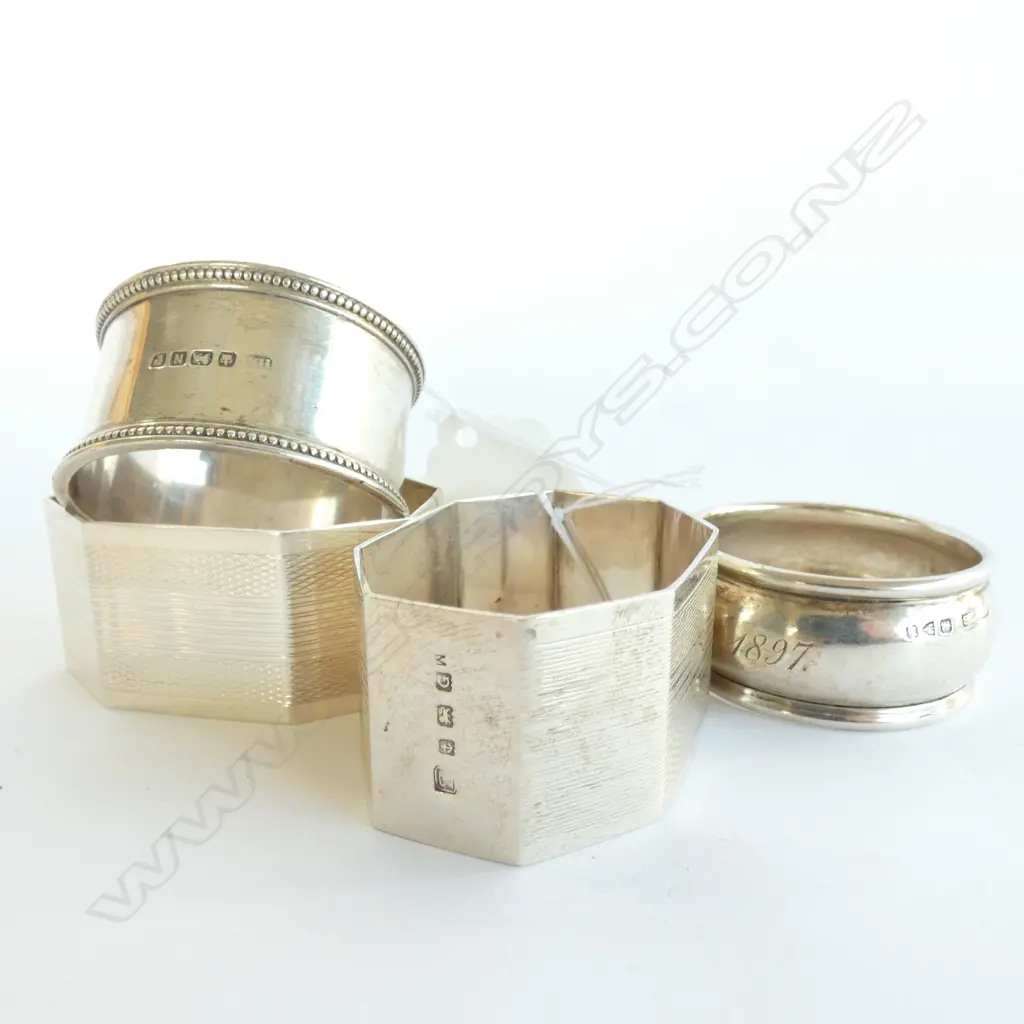 FOUR SILVER NAPKIN RINGS 113gm Image 1++