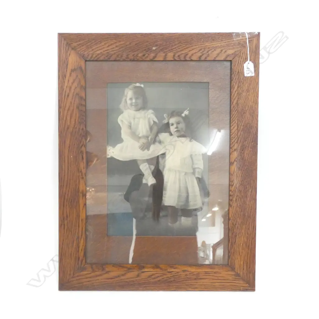 C. 1910 PHOTO IN OAK FRAME 380 X 250MM Image 1++