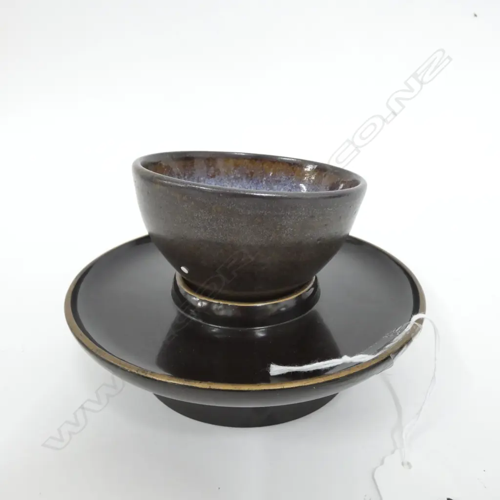 CHINESE SONG STYLE TEA CUP (DIA. 90MM) ON STAND (DIA 145MM) Image 1++