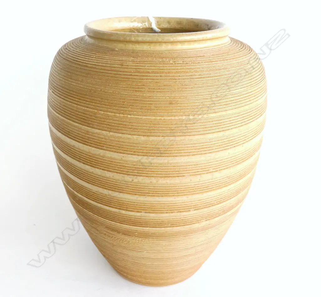 ORIENTAL BANDED POTTERY VASE H. 230MM POTTERS STAMP ON BASE Image 1++