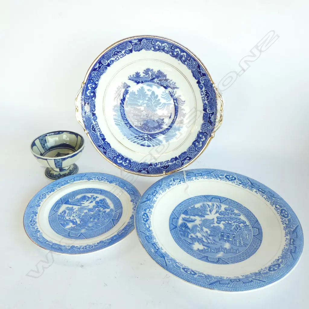 3 B/W PLATES 230MM DIA + MING DYNASTY CUP  Image 1++