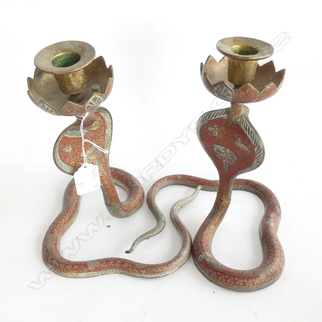 2 INDIAN BRASS CANDLESTICKS COBRA FORM H 210MM Image 1++
