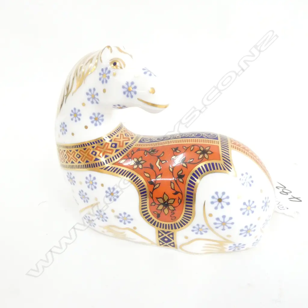 ROYAL CROWN DERBY SEATED HORSE PAPERWEIGHT L 120 MM C1970/80 Image 1++